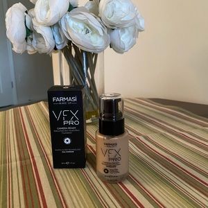 VFX PRO Foundation-Farmasi USA 🐝